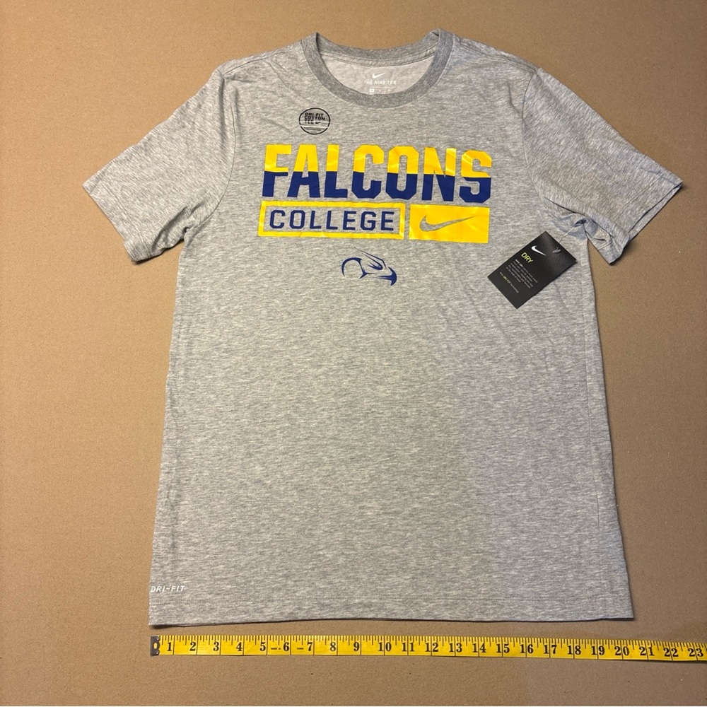 New Nike Southeastern Illinois College Falcons Medium, M, Gray T-shirt Men's